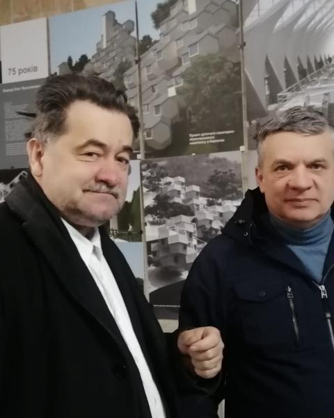 У Львівському Палаці мистецтв відбулося закриття виставки доктора мистецтвознавства Олега Боднара.