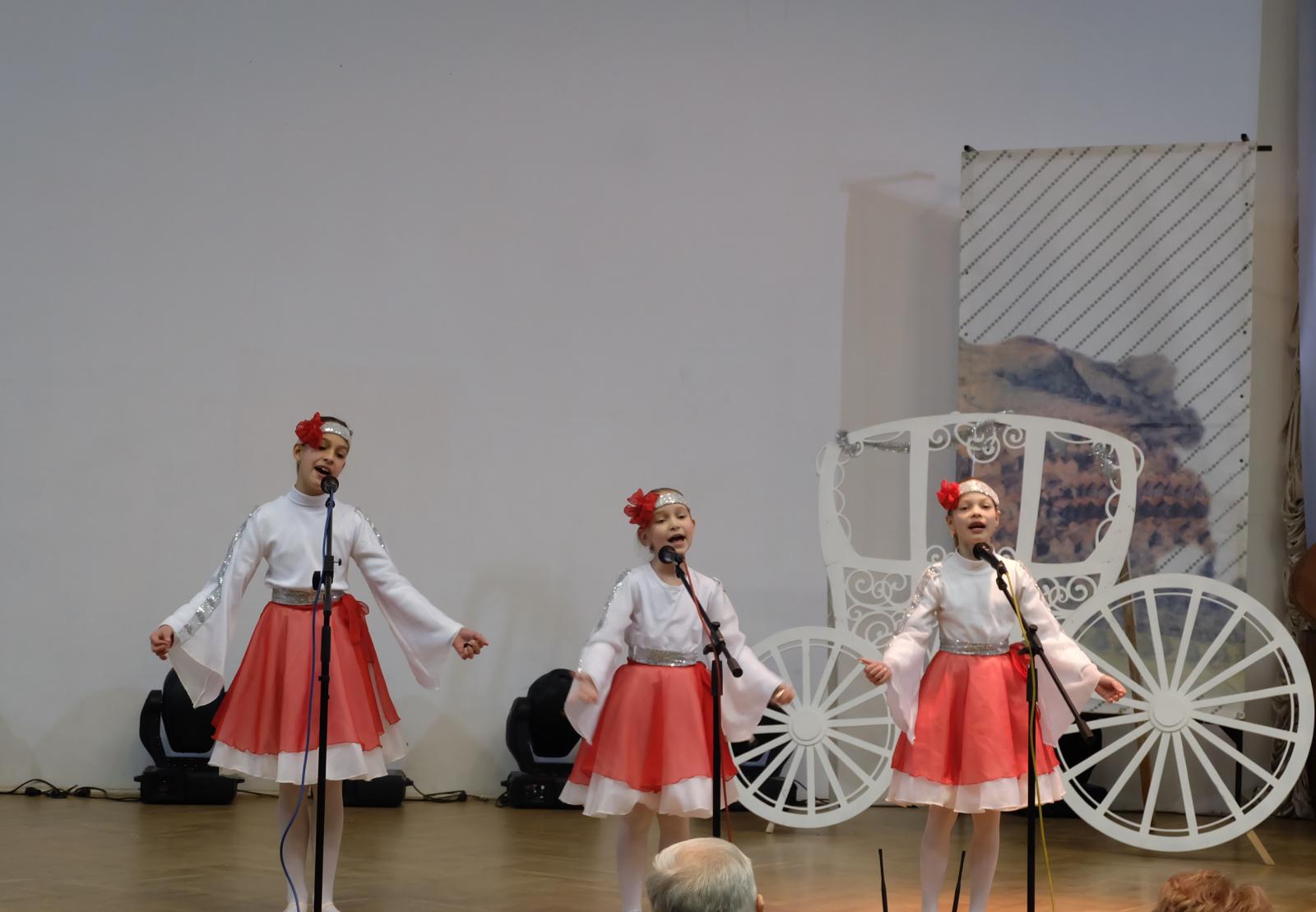 Конкурс фестивалю "Різдвяна зірка" розпочав свою роботу.
