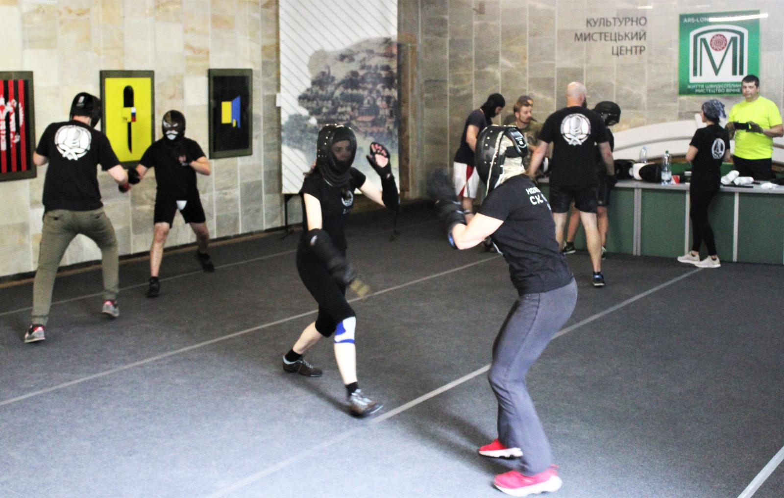 Всеукраїнський спортивний ножовий форум – вперше зібрався у Львові
