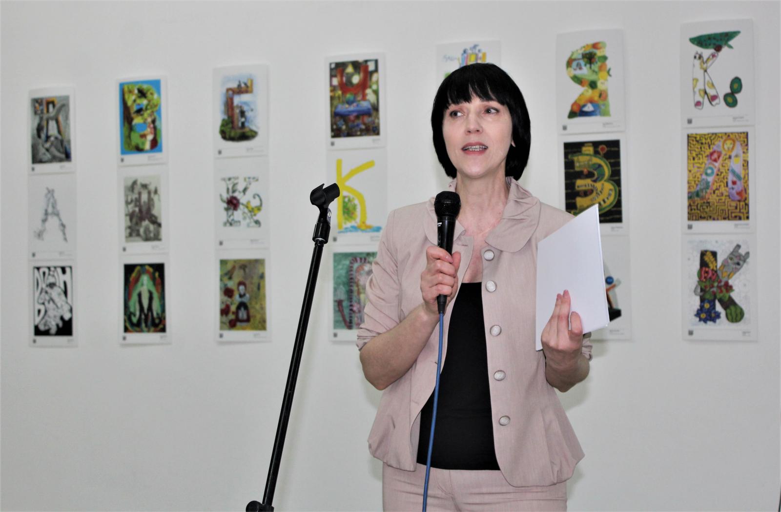 Міжнародна вистава “Малюємо УКРАЇНСЬКОЮ. Абетка” – відкрито у Львові